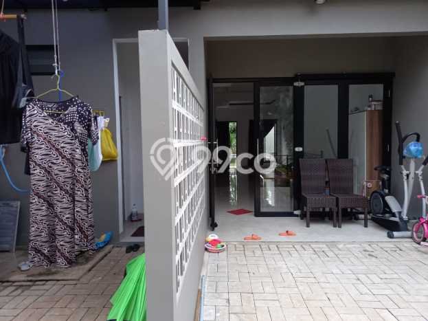 Rumah Mewah Siap Huni LT 162m2 di Cinere, Depok Rumah Mewah Siap Huni LT 162m2 di Cinere, Depok