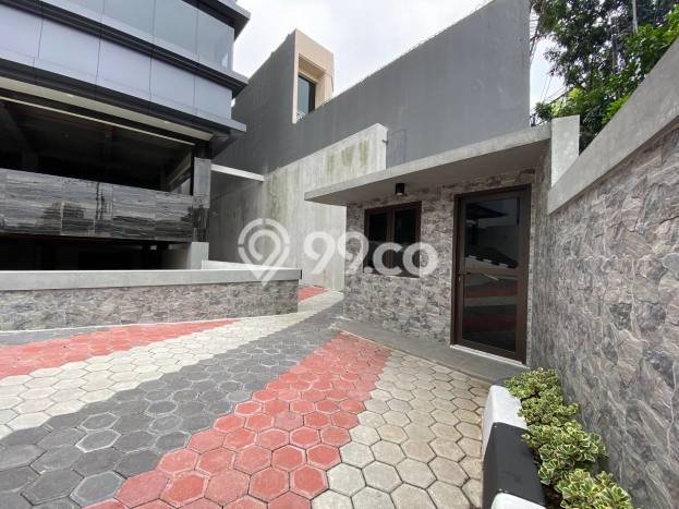 Kantor Lokasi Strategis di , Luas 4000m2m², Mainroad Kantor Lokasi Strategis di , Luas 4000m2m², Mainroad