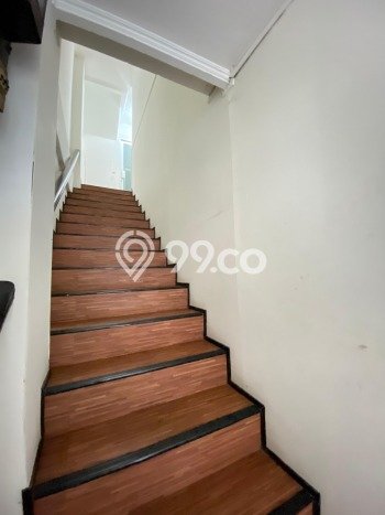 Unit Ruko Dijual di Jakarta Selatan LT 110m2 & LB 300m2 Unit Ruko Dijual di Jakarta Selatan LT 110m2 & LB 300m2