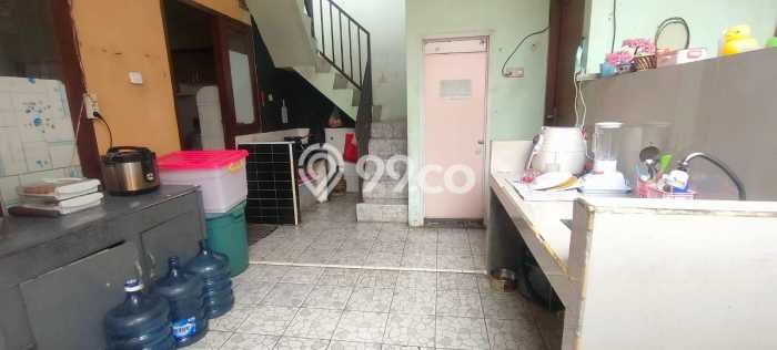 Rumah Luas Asri 4 KT Siap Huni di Pondok Ranggon Jakarta Timur Rumah Luas Asri 4 KT Siap Huni di Pondok Ranggon Jakarta Timur