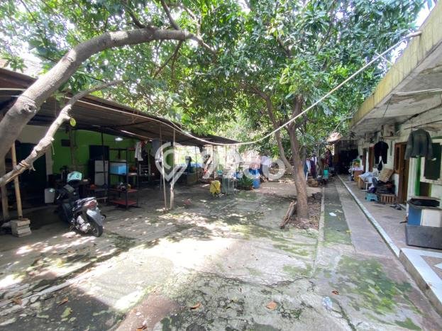 AREA PROSPEKTIF! Tanah Kawasan Kebayoran Lama, Luas 759m2m², Dekat Transportasi, Kawasan Berkembang AREA PROSPEKTIF! Tanah Kawasan Kebayoran Lama, Luas 759m2m², Dekat Transportasi, Kawasan Berkembang