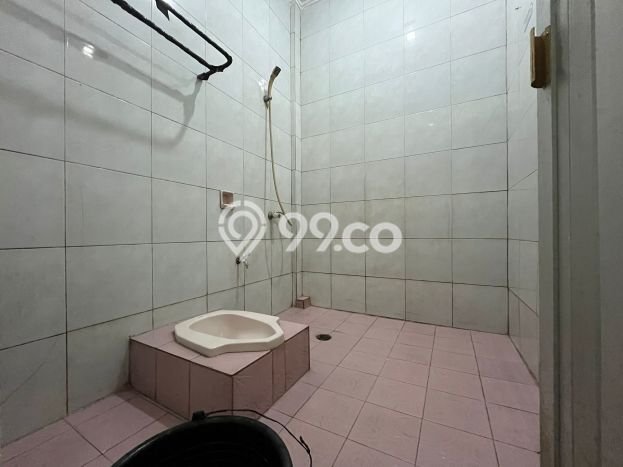 Kost Dijual di Margonda dengan 68 KT dan Luas 1885m2 Kost Dijual di Margonda dengan 68 KT dan Luas 1885m2