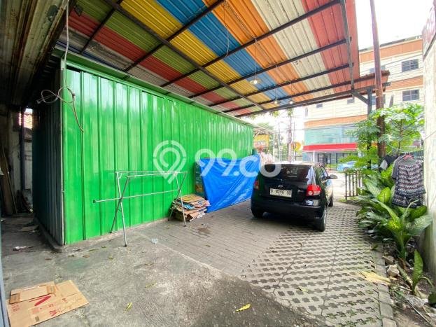 AREA PROSPEKTIF! Tanah Kawasan Kebayoran Lama, Luas 759m2m², Dekat Transportasi, Kawasan Berkembang AREA PROSPEKTIF! Tanah Kawasan Kebayoran Lama, Luas 759m2m², Dekat Transportasi, Kawasan Berkembang