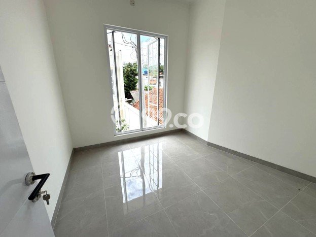 For Sale Rumah 3 Kamar Lokasi Ideal Nyaman dan Strategis di Cinere For Sale Rumah 3 Kamar Lokasi Ideal Nyaman dan Strategis di Cinere