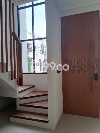 Dijual Rumah 3 Kamar Lokasi Strategis Nyaman dan Strategis di Jagakarsa Dijual Rumah 3 Kamar Lokasi Strategis Nyaman dan Strategis di Jagakarsa