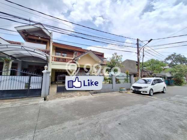 Rumah Luas Asri 5 KT Siap Pakai di Bintaro Tangerang Selatan Rumah Luas Asri 5 KT Siap Pakai di Bintaro Tangerang Selatan