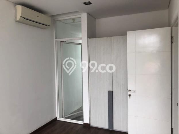 Rumah Luxury Modern Tanpa Renovasi di Pondok Indah Jakarta Selatan Rumah Luxury Modern Tanpa Renovasi di Pondok Indah Jakarta Selatan