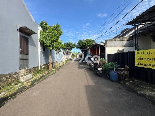 Jual Rumah Strategis Bagus Punya 2 KT di Sawangan Depok SHM Jual Rumah Strategis Bagus Punya 2 KT di Sawangan Depok SHM