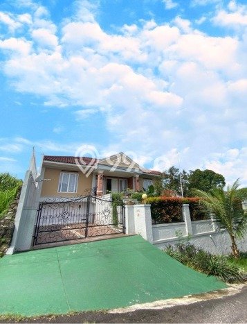 Dijual Rumah Premium dengan Fasilitas Sekitar Komplit di Cinere, Depok Dijual Rumah Premium dengan Fasilitas Sekitar Komplit di Cinere, Depok