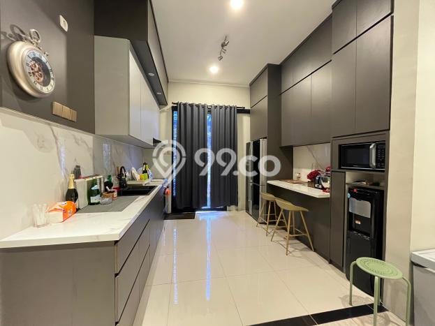 Hunian Elit LB 185m2 Siap Pakai Desain Elegan di CIREUNDEU, Tangerang Hunian Elit LB 185m2 Siap Pakai Desain Elegan di CIREUNDEU, Tangerang