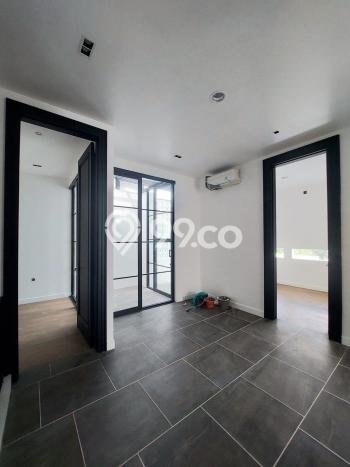 For Sale! Luxury House LT 210m2 Desain Elegan di Bintaro For Sale! Luxury House LT 210m2 Desain Elegan di Bintaro