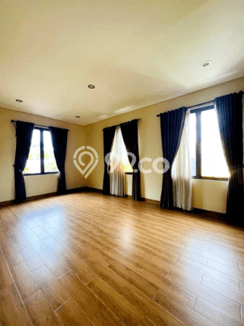 Hunian Elit LB 500m2 Siap Huni Desain Elegan di Sentul City, Bogor Hunian Elit LB 500m2 Siap Huni Desain Elegan di Sentul City, Bogor