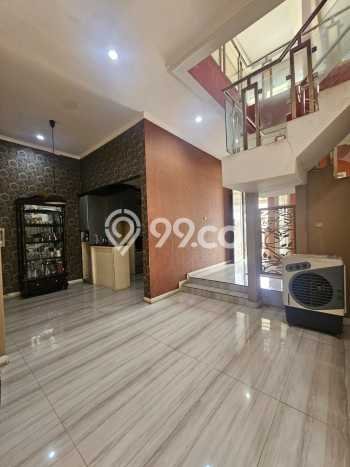Dijual Rumah Strategis Bagus Punya 5 KT di Ciputat Tangerang Selatan SHM Dijual Rumah Strategis Bagus Punya 5 KT di Ciputat Tangerang Selatan SHM