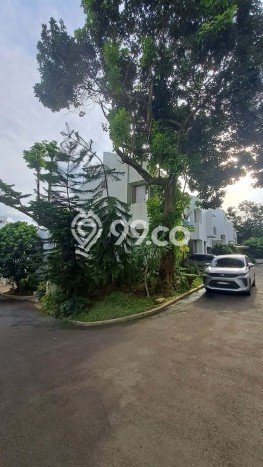 Dijual Rumah Premium dengan Fasilitas Sekitar Komplit di Ciputat, Tangerang Selatan Dijual Rumah Premium dengan Fasilitas Sekitar Komplit di Ciputat, Tangerang Selatan