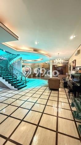 Rumah Luxury Modern Siap Huni di Bintaro Tangerang Selatan Rumah Luxury Modern Siap Huni di Bintaro Tangerang Selatan