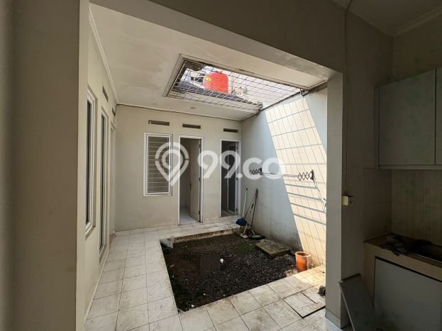 For Sale Rumah 2 Kamar Lokasi Ideal Bagus dan Strategis di Ciputat For Sale Rumah 2 Kamar Lokasi Ideal Bagus dan Strategis di Ciputat
