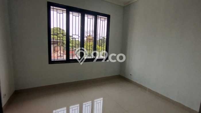 Dijual Rumah Strategis Bagus Punya 2 KT di Pondok Aren Tangerang Selatan SHM Dijual Rumah Strategis Bagus Punya 2 KT di Pondok Aren Tangerang Selatan SHM