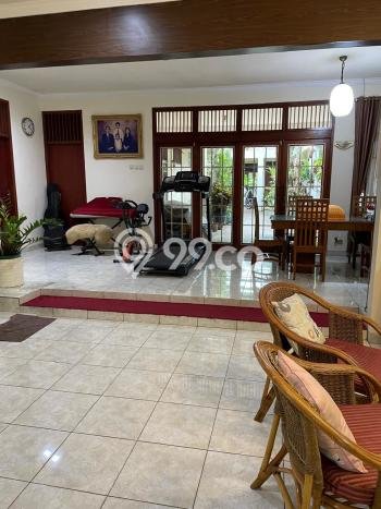 Siap Huni Rumah Mewah 5 Kamar di Ciputat Dekat ke Mana Saja Siap Huni Rumah Mewah 5 Kamar di Ciputat Dekat ke Mana Saja