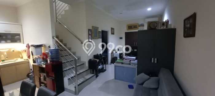 Jual Rumah Eksklusif 4 KT di Pondok Ranji, Tangerang Selatan Jual Rumah Eksklusif 4 KT di Pondok Ranji, Tangerang Selatan