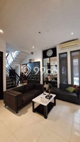 Jual Rumah Mewah Elegan Dengan View Eksklusif di Bintaro, Tangerang Selatan Jual Rumah Mewah Elegan Dengan View Eksklusif di Bintaro, Tangerang Selatan