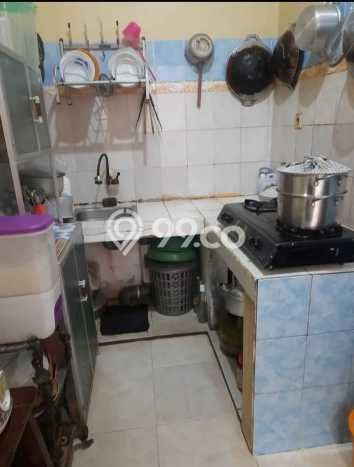 Rumah Strategis Minimalis Lb 65m2 di Ciputat, Tangerang Selatan Rumah Strategis Minimalis Lb 65m2 di Ciputat, Tangerang Selatan