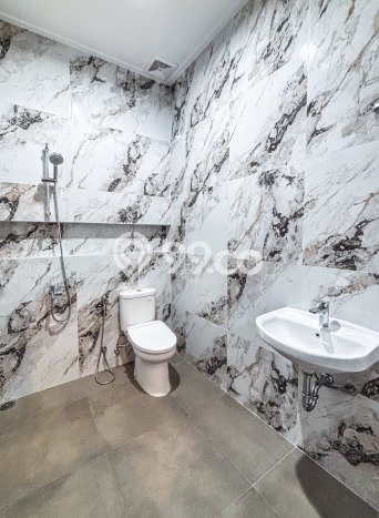 Hunian Mewah LB 390m2 Siap Huni Desain Elegan di Bintaro, Tangerang Selatan Hunian Mewah LB 390m2 Siap Huni Desain Elegan di Bintaro, Tangerang Selatan