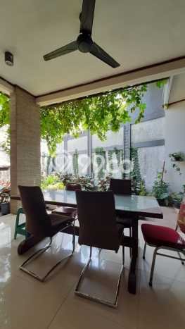Hunian Mewah LB 230m2 Siap Pakai Desain Elegan di Bintaro, Tangerang Selatan Hunian Mewah LB 230m2 Siap Pakai Desain Elegan di Bintaro, Tangerang Selatan