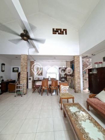 Hunian Elit LB 130m2 Siap Pakai Desain Elegan di Bintaro, Tangerang Selatan Hunian Elit LB 130m2 Siap Pakai Desain Elegan di Bintaro, Tangerang Selatan