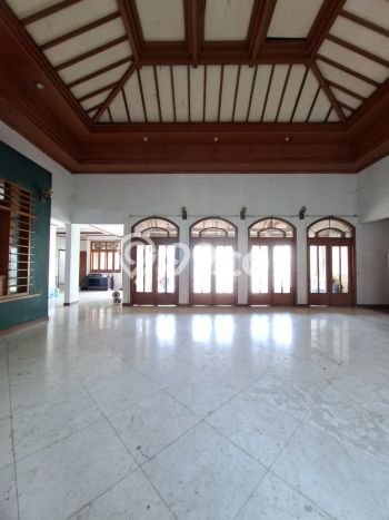Rumah Mewah LB 600m2 Siap Pakai Desain Elegan di Bintaro, Jakarta Selatan Rumah Mewah LB 600m2 Siap Pakai Desain Elegan di Bintaro, Jakarta Selatan