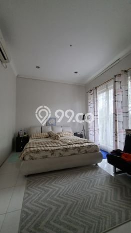 Ready to Use! Luxury House LT 168m2 Desain Elegan di Bintaro Ready to Use! Luxury House LT 168m2 Desain Elegan di Bintaro