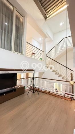 Rumah Luxury Modern Siap Huni di Bintaro Tangerang Selatan Rumah Luxury Modern Siap Huni di Bintaro Tangerang Selatan