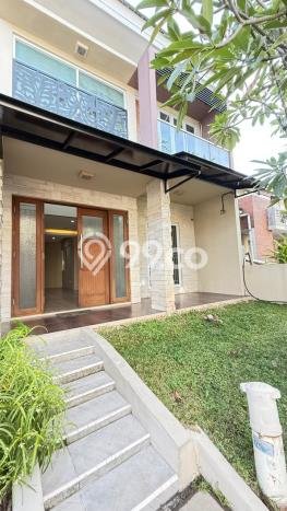 Hunian Mewah LB 130m2 Siap Huni Desain Elegan di Bintaro, Tangerang Selatan Hunian Mewah LB 130m2 Siap Huni Desain Elegan di Bintaro, Tangerang Selatan