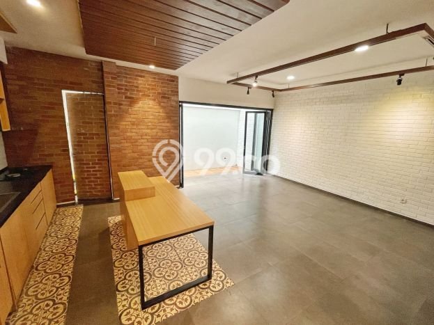 Dijual Rumah Luas Elegan Dengan View Cantik di Bintaro, Tangerang Selatan Dijual Rumah Luas Elegan Dengan View Cantik di Bintaro, Tangerang Selatan