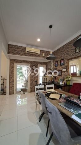 Ready to Use! Luxury House LT 168m2 Desain Elegan di Bintaro Ready to Use! Luxury House LT 168m2 Desain Elegan di Bintaro