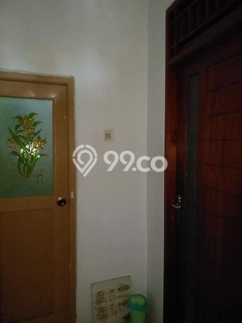 For Sale Rumah 4 Kamar Lokasi Ideal Nyaman dan Strategis di Ciputat For Sale Rumah 4 Kamar Lokasi Ideal Nyaman dan Strategis di Ciputat