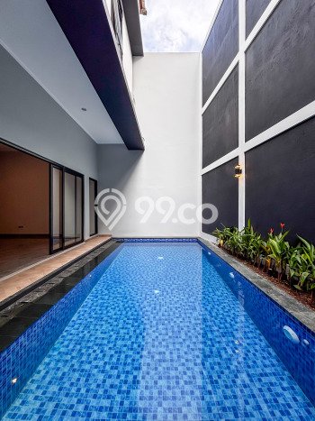 Hunian Mewah LB 390m2 Siap Huni Desain Elegan di Bintaro, Tangerang Selatan Hunian Mewah LB 390m2 Siap Huni Desain Elegan di Bintaro, Tangerang Selatan
