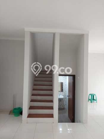 Rumah Elit LB 150m2 Siap Huni Desain Elegan di Bintaro, Tangerang Selatan Rumah Elit LB 150m2 Siap Huni Desain Elegan di Bintaro, Tangerang Selatan