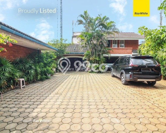 Rumah Luxury Modern Tanpa Renovasi di Rempoa Tangerang Selatan Rumah Luxury Modern Tanpa Renovasi di Rempoa Tangerang Selatan