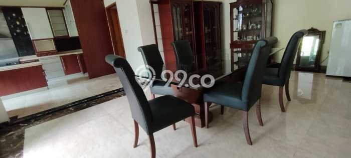 Hunian Mewah Siap Huni LT 785m2 di Kebayoran Lama, Jakarta Selatan Hunian Mewah Siap Huni LT 785m2 di Kebayoran Lama, Jakarta Selatan