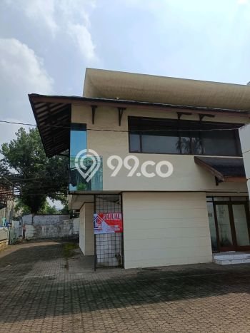Dijual Rumah Premium dengan Fasilitas Sekitar Lengkap di Kebayoran Lama, Jakarta Selatan Dijual Rumah Premium dengan Fasilitas Sekitar Lengkap di Kebayoran Lama, Jakarta Selatan