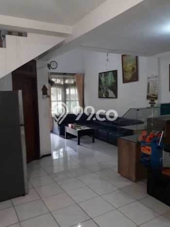 Dijual Cepat Rumah Favorit Siap Huni LB 267m2 di Wonocolo, Surabaya Dijual Cepat Rumah Favorit Siap Huni LB 267m2 di Wonocolo, Surabaya