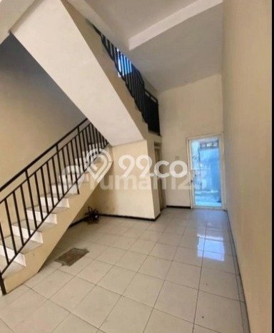 INVESTASI POTENSIAL! Ruko di Waru, Luas 120m2m², Kawasan Komersial INVESTASI POTENSIAL! Ruko di Waru, Luas 120m2m², Kawasan Komersial