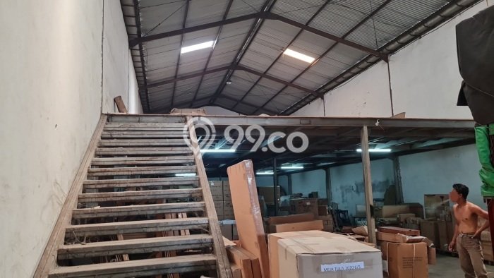 Gudang Dijual di Surabaya LT 480m2 & LB 480m2 Lokasi Terbaik! Gudang Dijual di Surabaya LT 480m2 & LB 480m2 Lokasi Terbaik!