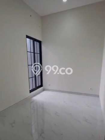Lokasi terbaik! Rumah siap huni disewakan di Rungkut LB 225m2 Lokasi terbaik! Rumah siap huni disewakan di Rungkut LB 225m2
