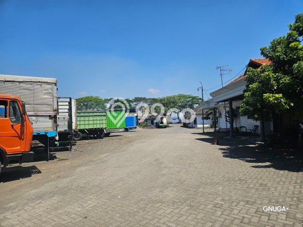 Unit Gudang Disewa Lokasi Beji, Pasuruan Spesifikasi Luas Bangunan 1375m2 Unit Gudang Disewa Lokasi Beji, Pasuruan Spesifikasi Luas Bangunan 1375m2