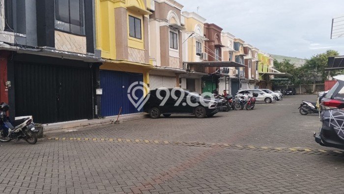 Ruko Komersial Disewakan di Waru Sidoarjo Luas 120m2 Ruko Komersial Disewakan di Waru Sidoarjo Luas 120m2