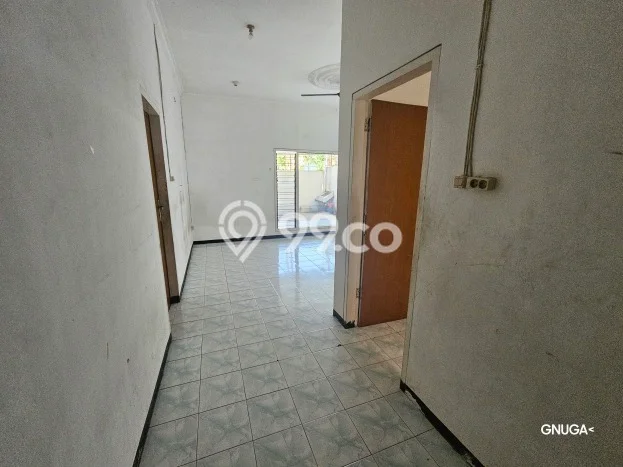 Rumah Sewa Surabaya LT 180m2 LB 120m2 Area Dukuh Kupang Rumah Sewa Surabaya LT 180m2 LB 120m2 Area Dukuh Kupang