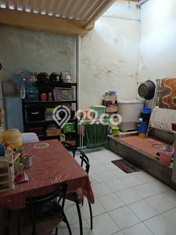 For Sale Rumah 2 Kamar Lokasi Ideal Nyaman dan Strategis di Rungkut For Sale Rumah 2 Kamar Lokasi Ideal Nyaman dan Strategis di Rungkut