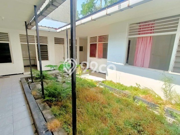 PROPERTI UNGGULAN! Rumah di , 4 KT, Lingkungan Premium, LT 264m2m² LB 200m2m² PROPERTI UNGGULAN! Rumah di , 4 KT, Lingkungan Premium, LT 264m2m² LB 200m2m²
