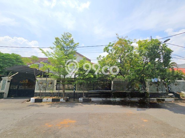PROMO SPESIAL! Rumah Ready Stock lokasi , Surabaya, LT 600m2m² LB 400m2m² PROMO SPESIAL! Rumah Ready Stock lokasi , Surabaya, LT 600m2m² LB 400m2m²